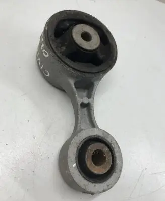 Honda Civic Engine mount bracket 16004