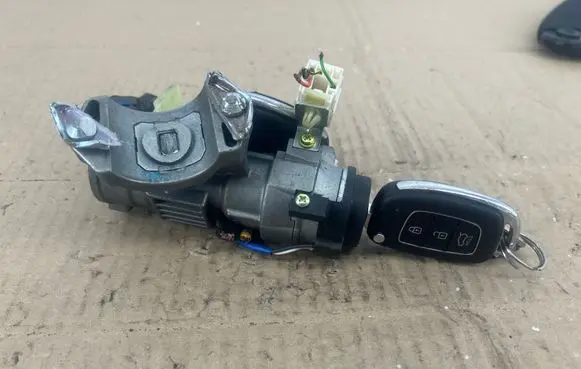 Hyundai i20 Active Ignition lock 