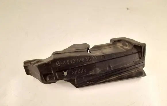 Mercedes-Benz C W204 Engine bonnet/hood sound/heat insulation 6420163524 A6420163524