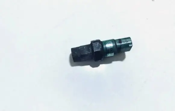 BMW 5 E39 Air conditioning (A/C) pressure sensor 64538391639 64.53.8391639
