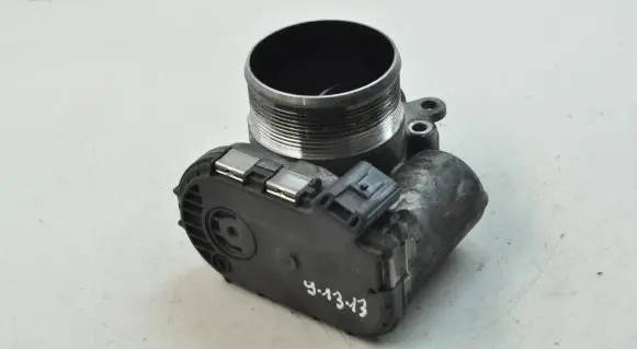 Jaguar F-Pace Throttle valve G4D39F991AA