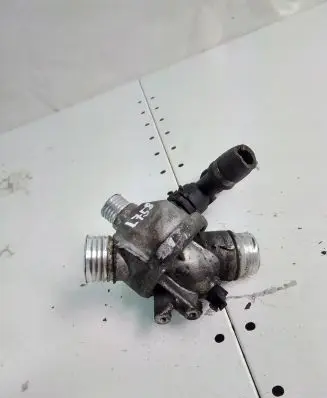 Thermostat/thermostat housing