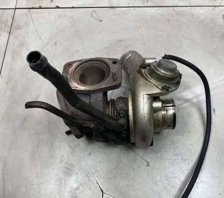 Volvo S60 Turbo 8692518 TD04L14 4937706200