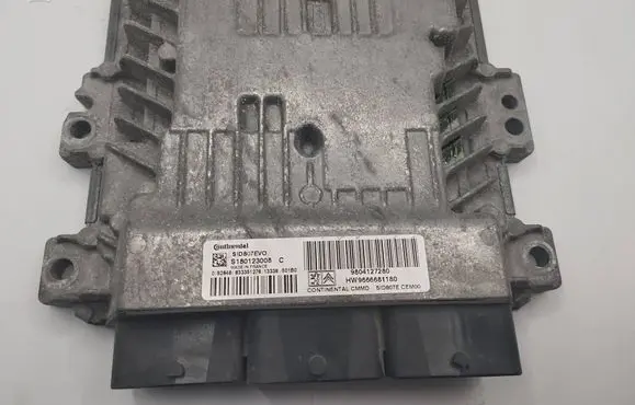 Peugeot 308 Engine control unit/module S180123008C 9666681180 9804127280