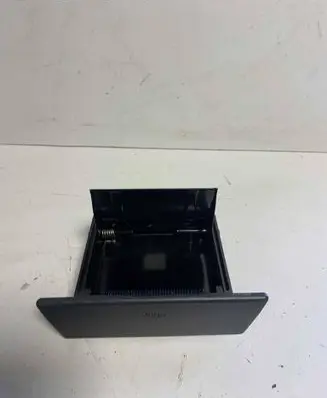 Toyota Avensis T220 Car ashtray N7680