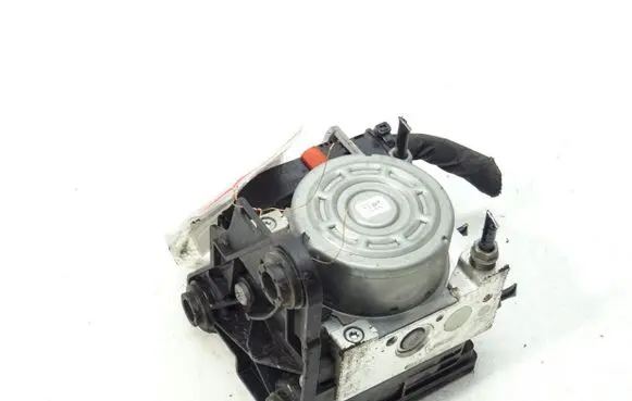 Volkswagen PASSAT B8 ABS Pump 5Q0614517DA