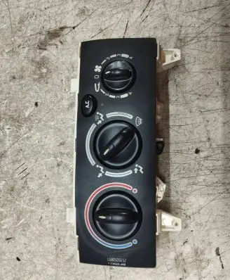 Renault Megane I Climate control unit B64P101542J 2598050897