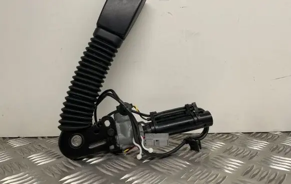 Mini One - Cooper Coupe R56 Front seatbelt buckle 7211591