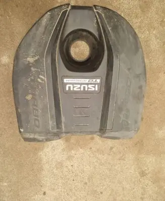 Isuzu D-Max Engine cover (trim)