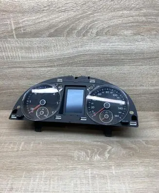 Volkswagen PASSAT CC Speedometer (instrument cluster) 3C8920970P