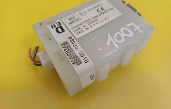 Subaru Impreza III Door central lock control unit/module 88035FG010