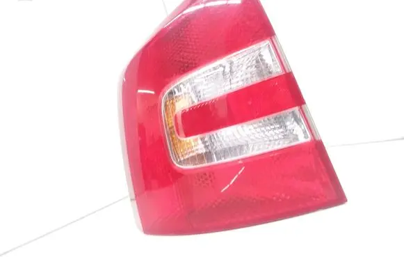 Skoda Octavia Mk2 (1Z) Rear/tail lights 1Z9945095 1Z9945257
