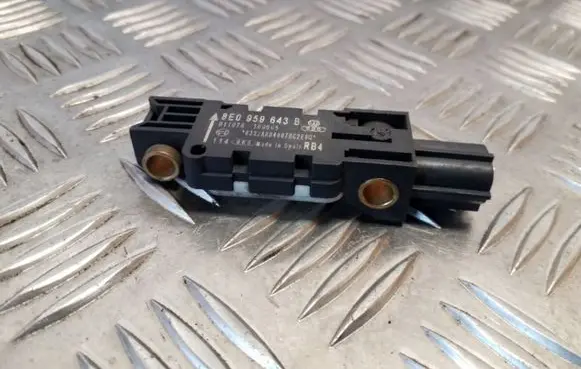 Audi A4 S4 B7 8E 8H Airbag deployment crash/impact sensor 8E0959643B