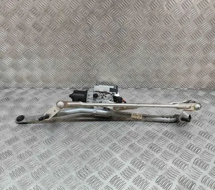 BMW X2 F39 Front wiper linkage and motor 7429702