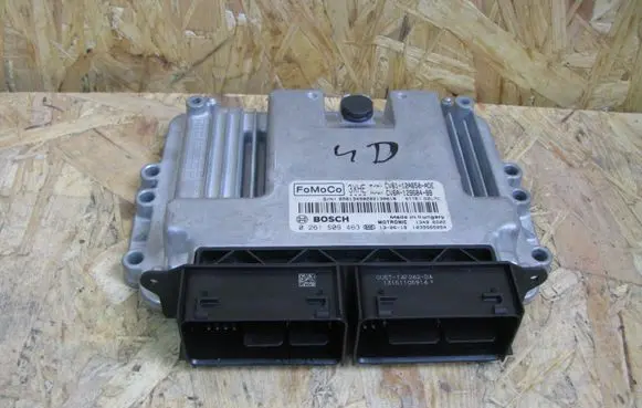 Ford Focus Engine control unit/module CV6A12B684BB CV6112A650ADE