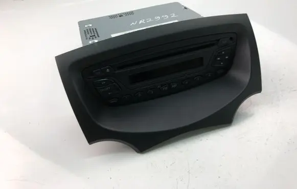 Radio/CD/DVD/GPS head unit