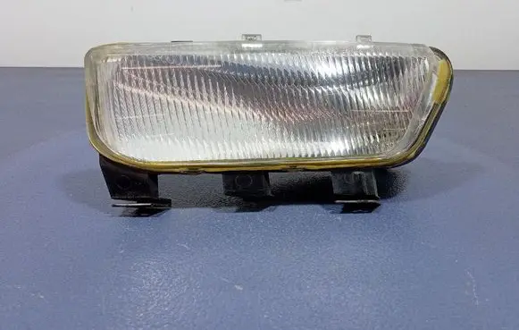 Cadillac DeVille Front fog light 25666735
