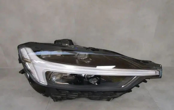 Volvo XC60 Headlight/headlamp 32404706
