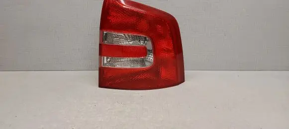 Skoda Octavia Mk2 (1Z) Rear/tail lights 275902