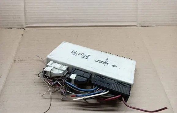 BMW 5 E39 Comfort/convenience module 8376692 12037310