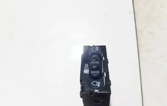 Renault Megane I Headlight level adjustment motor 7700430218