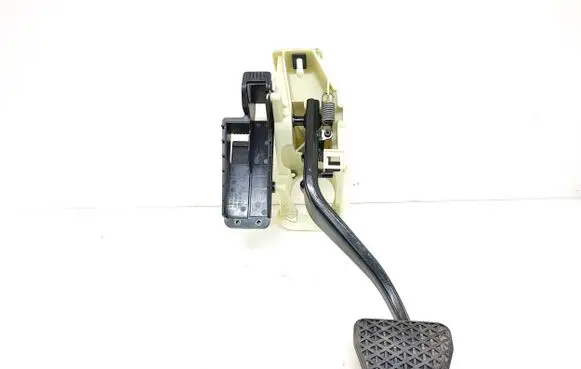 BMW 7 F01 F02 F03 F04 Brake pedal 6782665 9144253