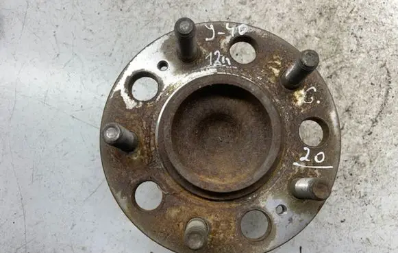 Hyundai i40 Rear wheel hub