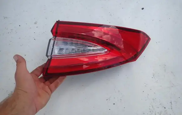Maserati Levante Rear/tail lights
