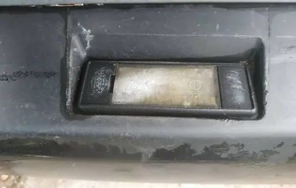 Peugeot 406 Number plate light