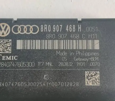 Audi A5 Sportback 8TA Gateway control module 8R0907468H