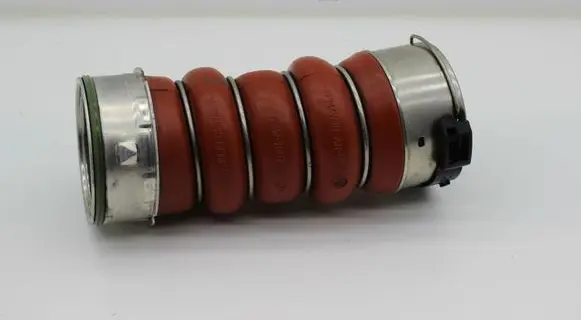 BMW X6 F16 Intercooler hose/pipe 7807987