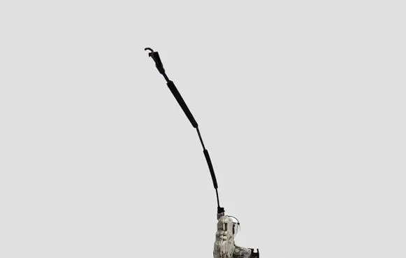 Seat Toledo III (5P) Rear door lock 5P0839012