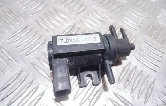 Volkswagen Golf V Turbo solenoid valve 70218300