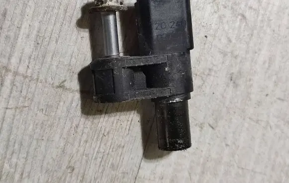 Opel Corsa F Camshaft position sensor 9688725080