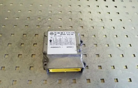 Volkswagen Touran I Airbag control unit/module 1T0909605D 5WK43828