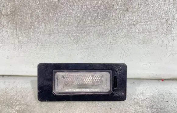 Audi TT TTS Mk2 Number plate light 8t0943021