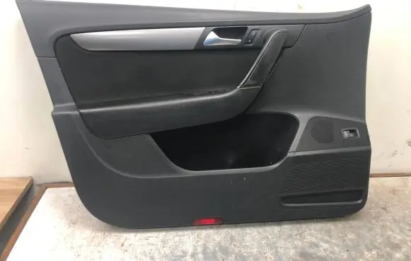 Volkswagen PASSAT B7 Front door card panel trim 3AB867409