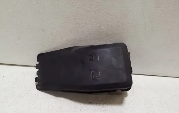 Volvo XC60 Fuse box cover 30644652