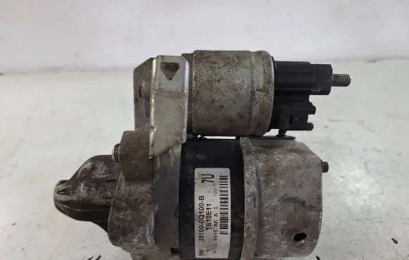 Toyota Yaris Starter motor 28100-0Q100