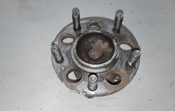 KIA Carens III Rear wheel hub 52730A4000