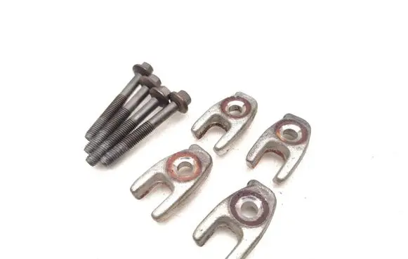 Renault Clio III Fuel Injector clamp holder