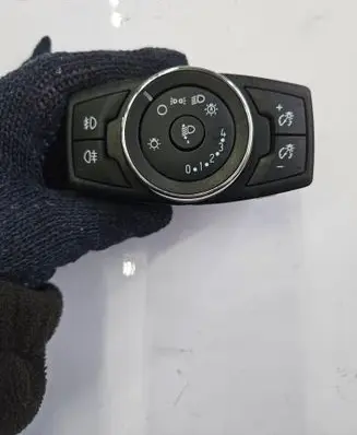Ford Transit Light switch 10139912