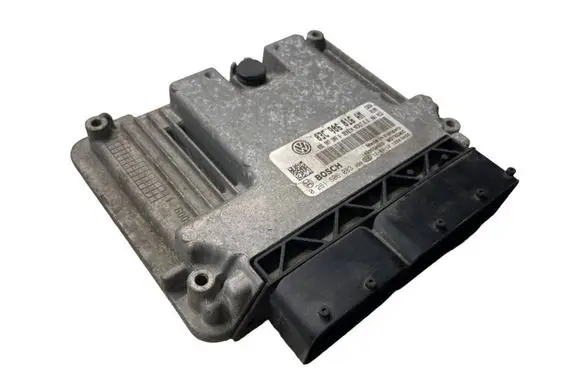 Volkswagen Golf VI Engine control unit/module 03C906016AM 03G907309A 0261S06083