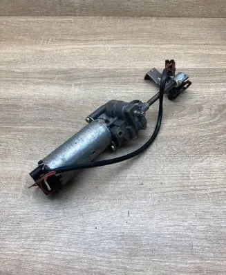 Mercedes-Benz S W220 Seat adjustment motor 2208201442 0130002484