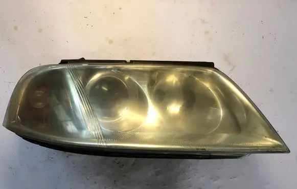 Volkswagen PASSAT B5.5 Headlight/headlamp 3B0941016AN