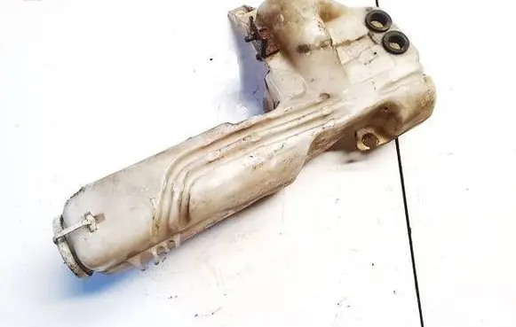 Mitsubishi Space Wagon Windshield washer fluid reservoir/tank