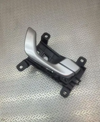 Hyundai Kona I Front door interior handle 82623J9000