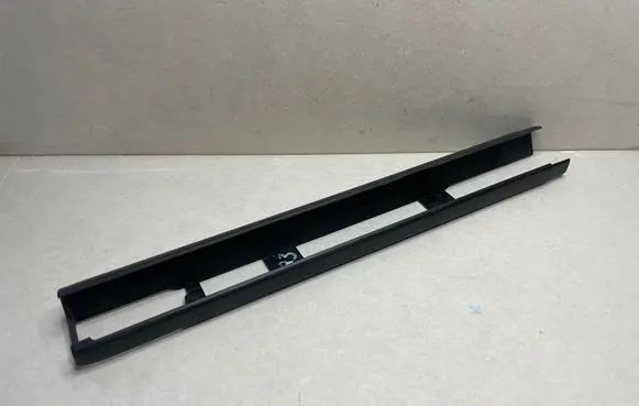 Porsche Cayenne (92A) Front passenger seat rail trim 7P5881464A