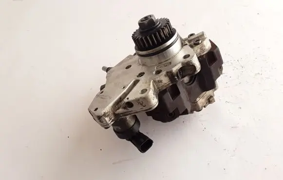 Renault Espace - Grand espace IV Fuel injection high pressure pump 8200803375