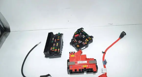 BMW 5 F10 F11 Fuse module 9234421 61149234421 9234423